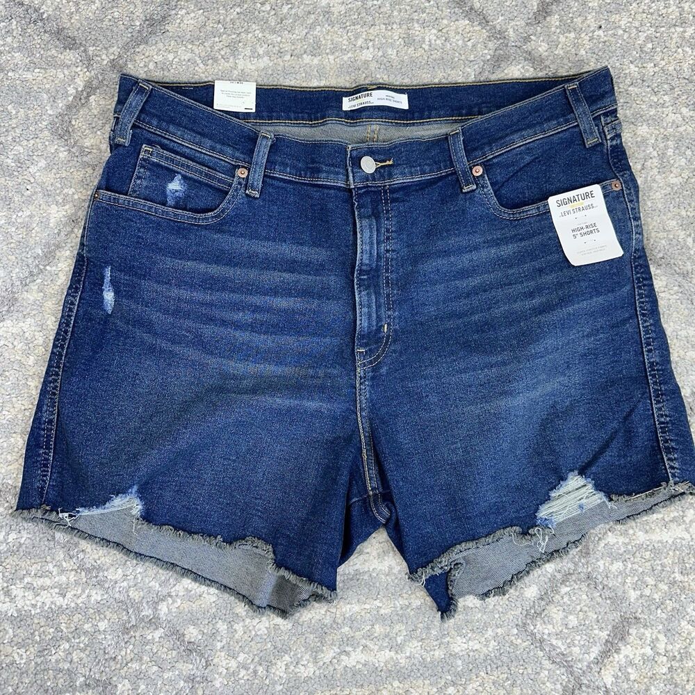 Levi Strauss Signature High Rise Jean Shorts Womens Size 20 Blue Bermuda  5"